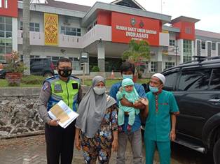 Dibantu Seorang Polisi, Bayi Tanpa Anus di Inhu Segera Lakukan Operasi di Pekanbaru
